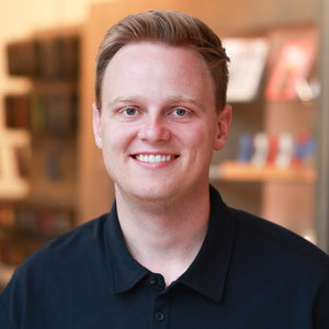 Scott's headshot